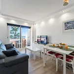 Appartamento With Terrace & Sea View Ref050